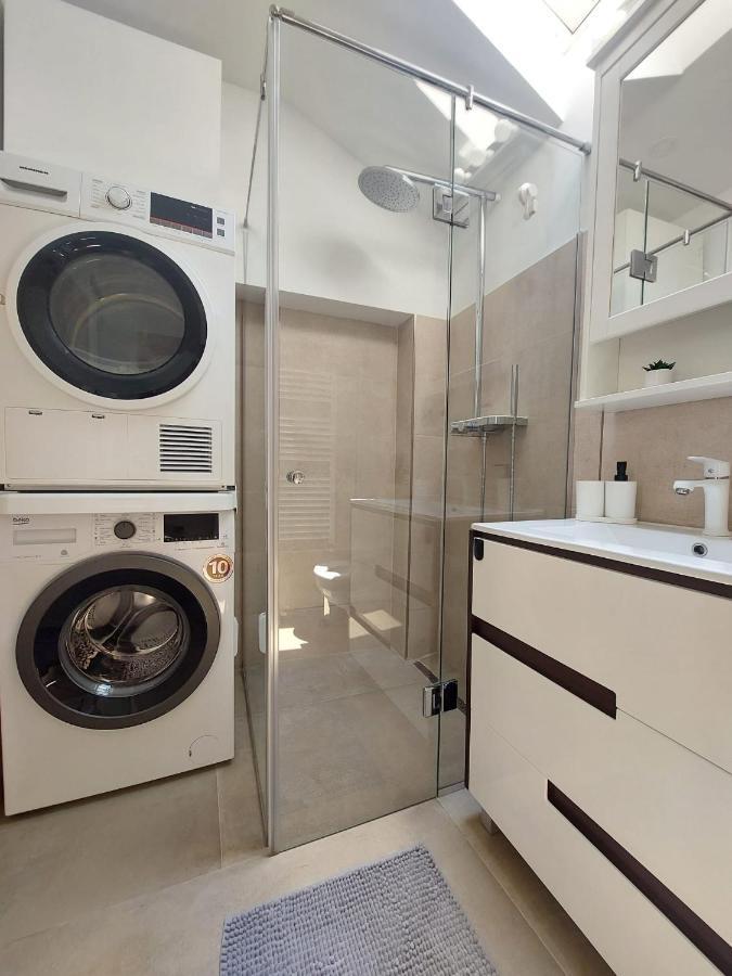 Sweet Dreams Suites Lovely Duplex Universitate Bucharest Exterior photo